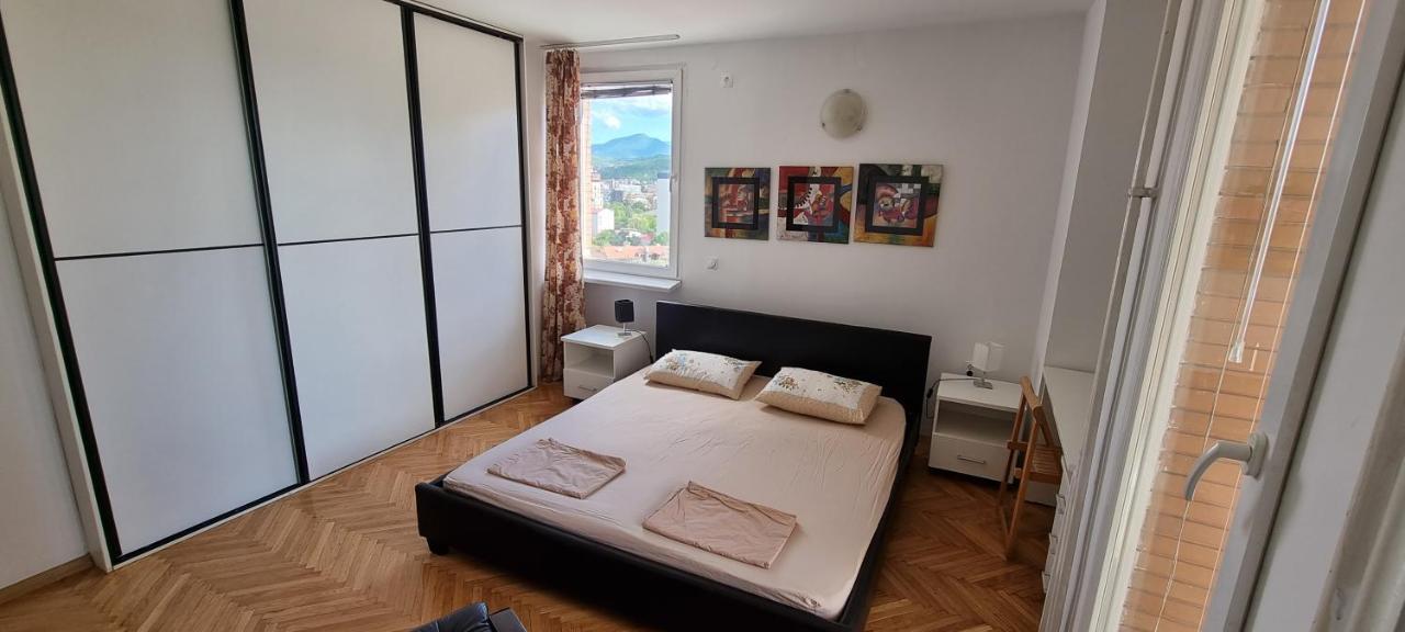Risto Apartment Skopje Luaran gambar