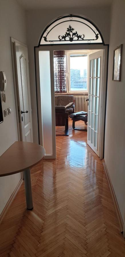 Risto Apartment Skopje Luaran gambar